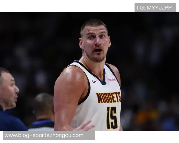 约基奇半场表现惊艳8投5中收获13分10篮板7助攻正负值高达21 约基奇半场表现惊艳8投5中收获13分10篮板7助攻正负值高达21